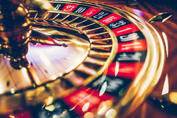 Roulette table layout showing betting options and payout odds